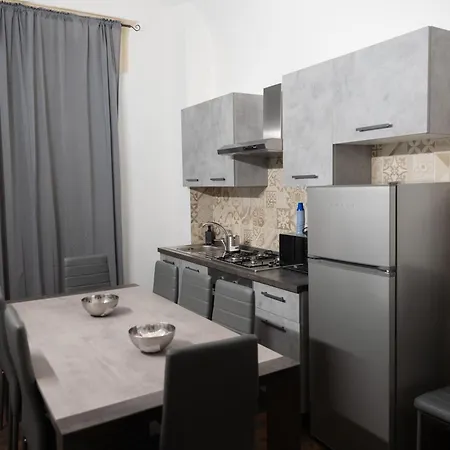 Palazzo Fischetti Bed & Breakfast 4*